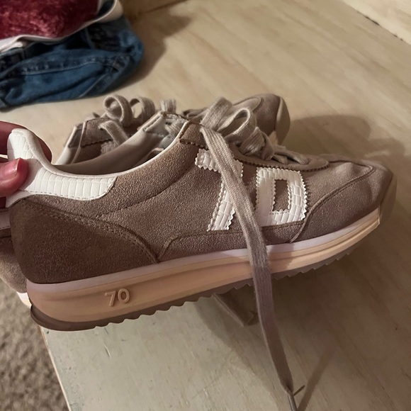 Back 70 Women's Taupe Suede Retro Runner with White Accents - Picture 4 of 4